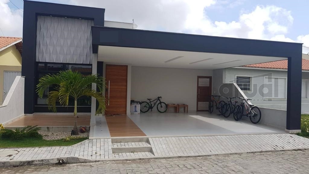 CASA EM CONDOMÍNIO