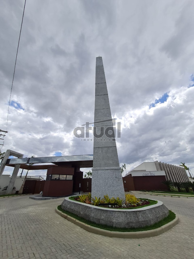 LOTE EM CONDOMÍNIO