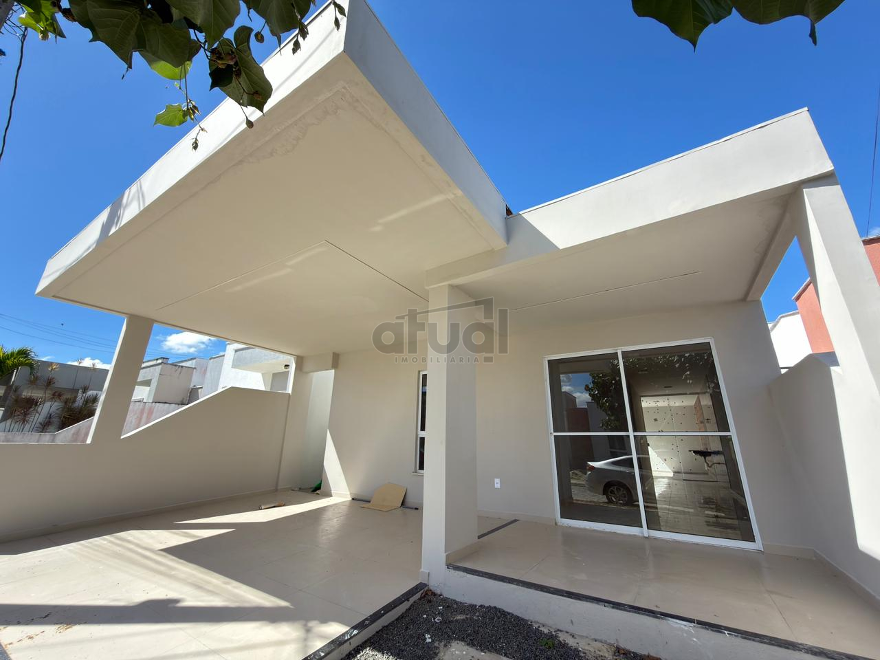 CASA EM CONDOMÍNIO