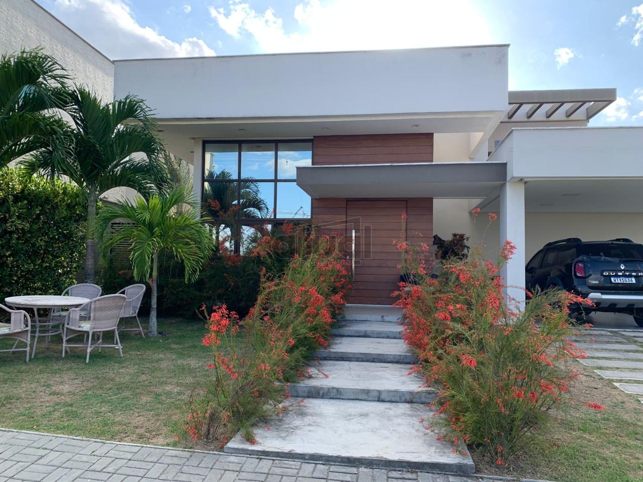 CASA EM CONDOMÍNIO