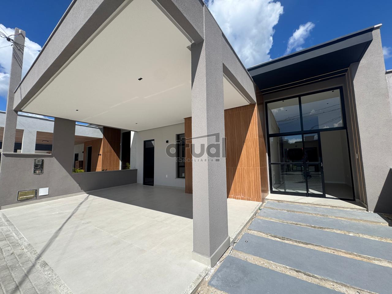 CASA EM CONDOMÍNIO