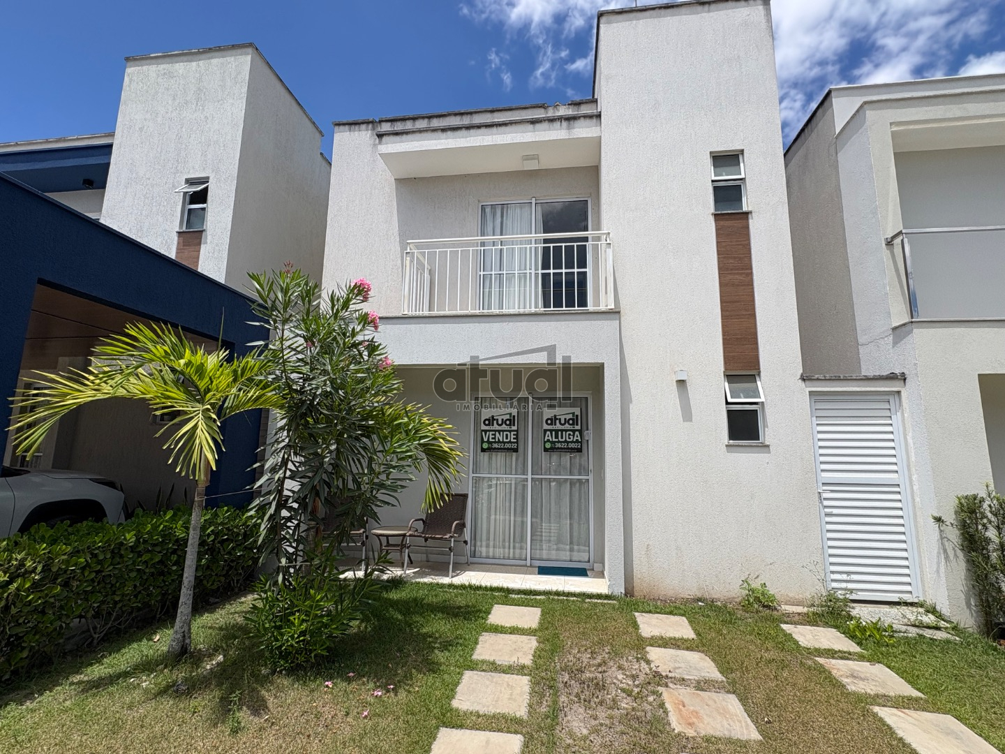CASA EM CONDOMÍNIO