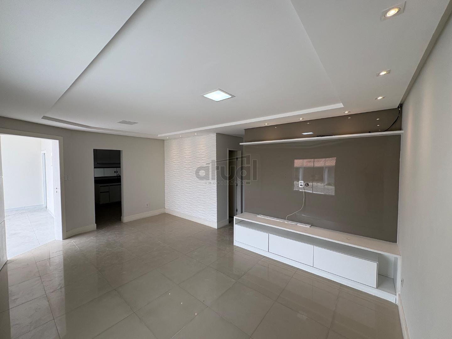 CASA EM CONDOMÍNIO