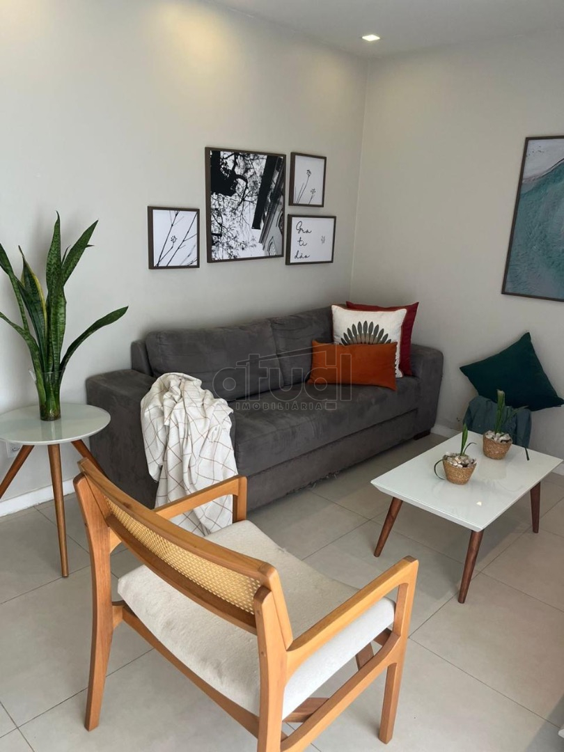 CASA EM CONDOMÍNIO